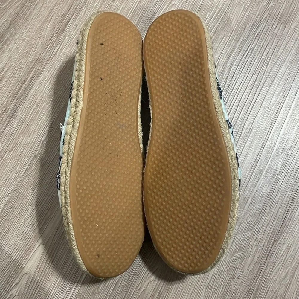 Tom’s Women ALPARGATA ROPE ESPADRILLE Flats Size 6.5 Blue Bohemian Granola Girl